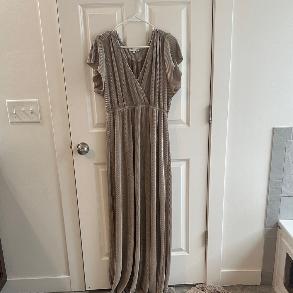 Elegant Taupe Maxi Dress
